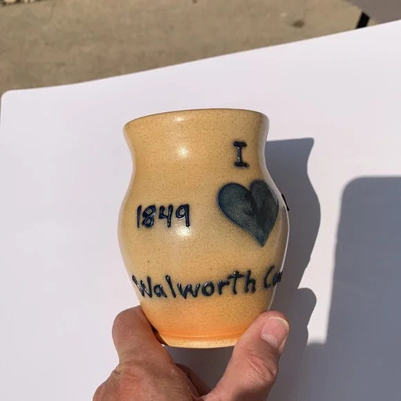 Vintage Collectible Pottery Walworth County Fair Commemorative Mug - Picture 5 of 13